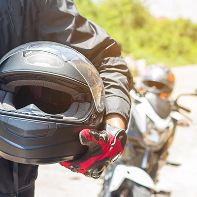 Comment associer du covering à une moto ?